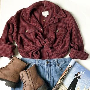 American Eagle size medium multicolor red flannel